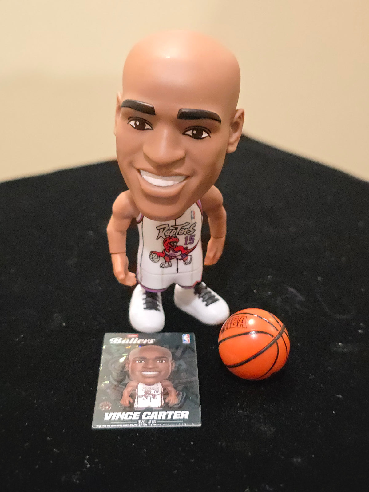 Vince Carter - NBA Ballers 90's Series (White Jersey)